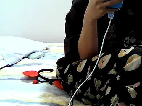 Snapshot of sabrina_v_ chatting on October 21, 2:10 pm sabrina v online show from October 21, 2:10 pm