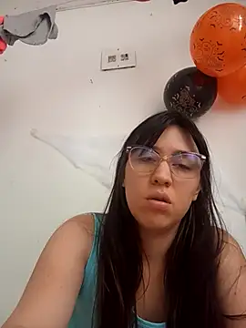 lareinalareinadelanal online show from October 26, 2:23 pm