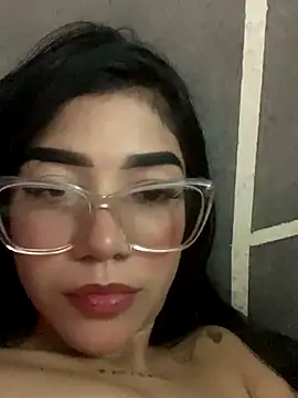 ElaRose 12 online show from November 7, 9:31 pm