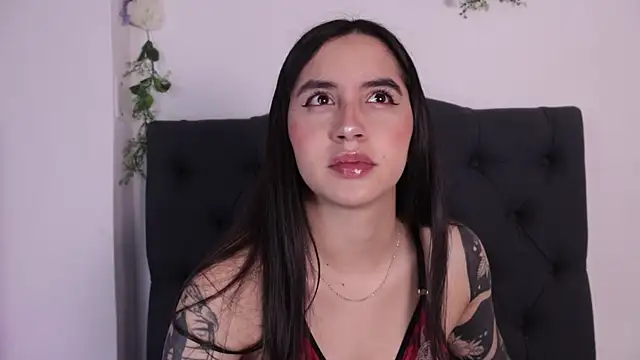 kaylee lee online show from April 17, 3:41 am