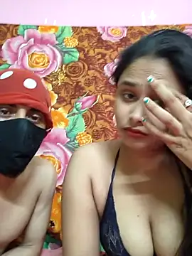 Seducing couple online show from March 25, 10:29 am