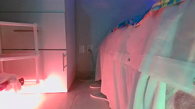 SatiroyNinfa online show from April 17, 9:28 pm