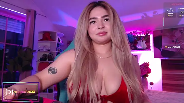 OriannaFox online show from May 7, 7:28 pm