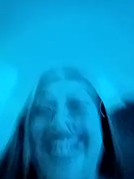 Dulcedeanis online show from April 18, 1:30 am