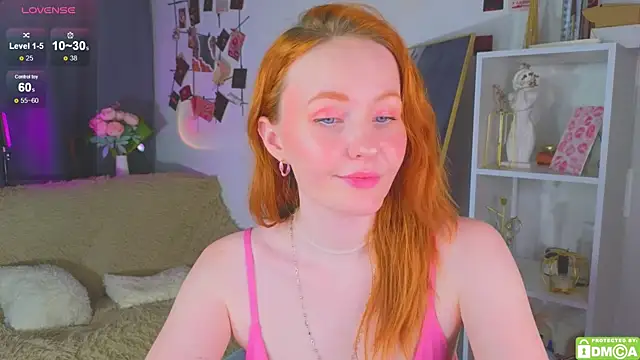 JoyceJones online show from October 29, 9:17 pm