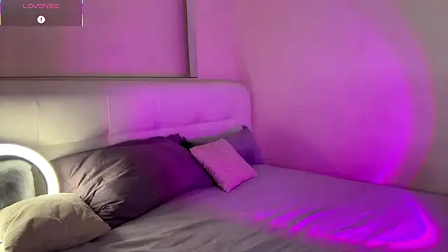 KateHardcastle online show from November 30, 3:05 pm