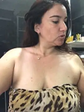 sweetdulcexxx online show from April 7, 9:50 pm