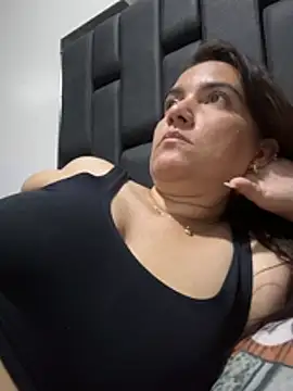 sweetdulcexxx online show from March 23, 11:11 pm