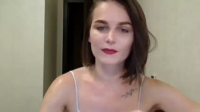 Silviaa a online show from August 6, 8:27 pm