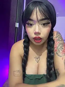 lucialauper  online show from November 7, 2:39 am