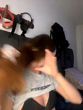 AllieYourGirl online show from November 29, 12:36 am