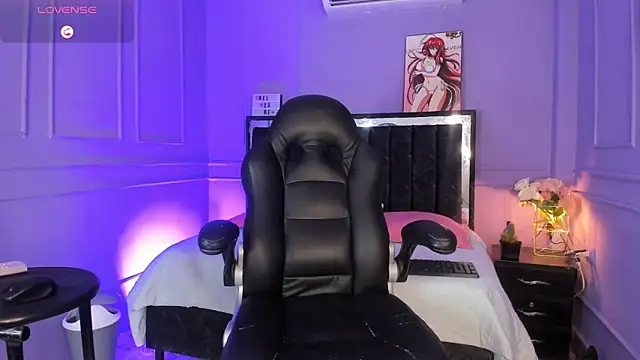 SwettRenata  online show from March 26, 1:35 pm