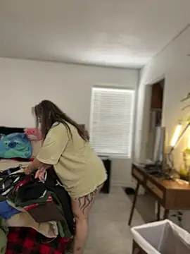 Alix Valentine online show from April 18, 7:07 pm