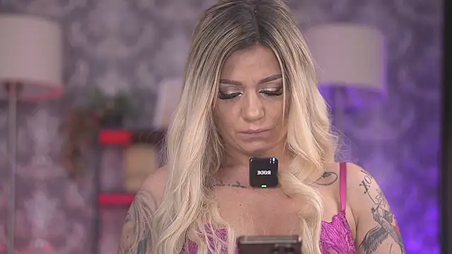 AlmaVelia online show from February 2, 10:09 pm