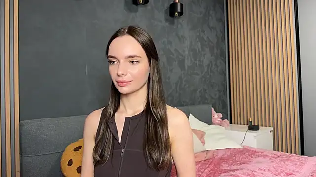 litlle angelll online show from April 10, 10:16 pm