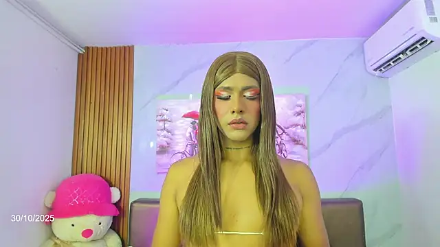 Dreams Chloe online show from October 30, 5:10 am