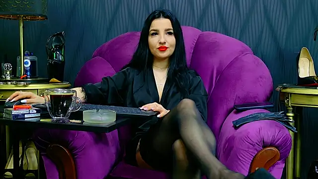 VivianReeve online show from April 4, 10:58 am