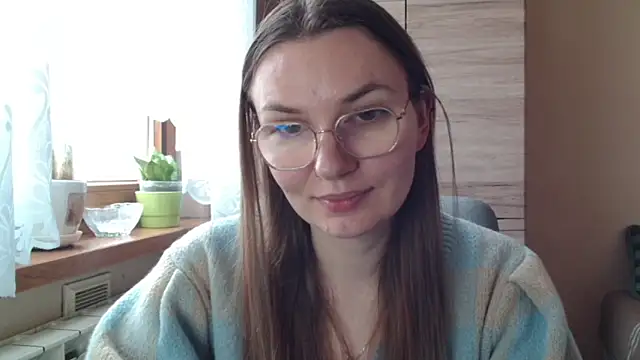 LooveELLYx online show from April 7, 6:26 am