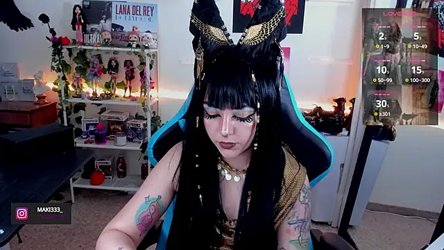 Snapshot of Makii_33 chatting on October 15, 7:11 am Makii 33 online show from October 15, 7:11 am