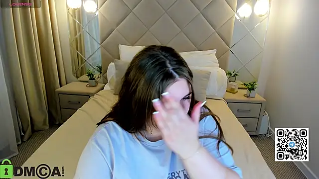 Chloee White online show from October 9, 11:53 pm