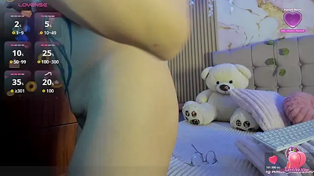 Aliice1  online show from March 10, 3:21 am