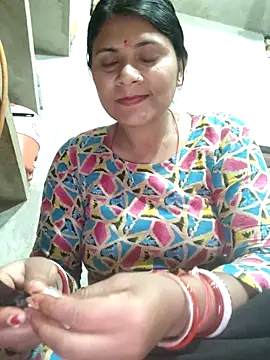 couple 71 online show from March 17, 1:59 pm