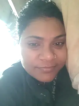 couple 71 online show from April 8, 3:52 am