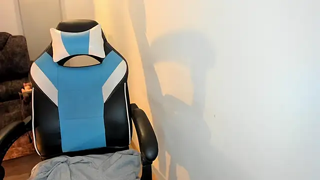 Scarbadgirl  online show from January 15, 4:18 am