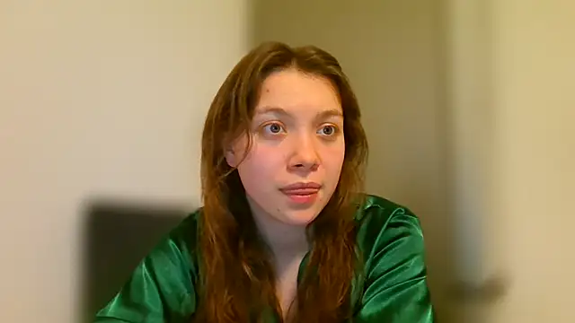 WonderAngela online show from February 8, 8:45 pm