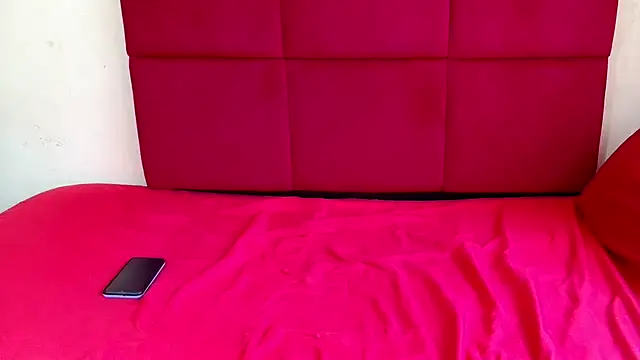 HugeTitisxx online show from February 13, 9:55 am