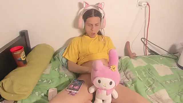 Petite-Goth online show from December 5, 3:50 am