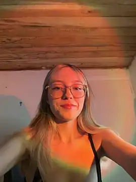 ReenKitty online show from February 28, 4:12 am