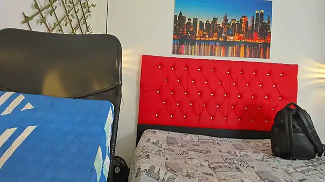 carolinacrus01 online show from November 4, 3:39 pm