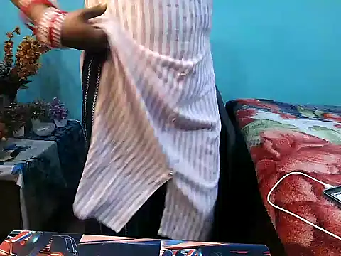 PREETI BABY online show from November 12, 5:27 am