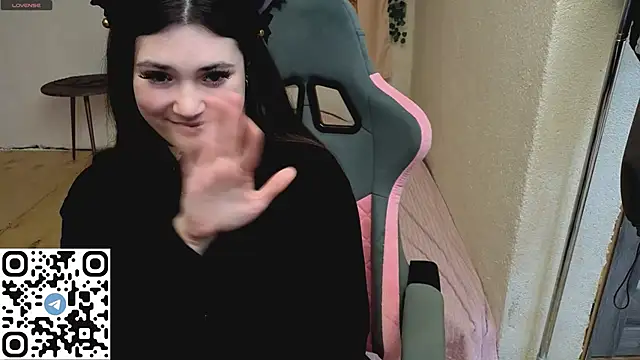 Snapshot of mirana_blade chatting on October 28, 10:54 am mirana blade online show from October 28, 10:54 am