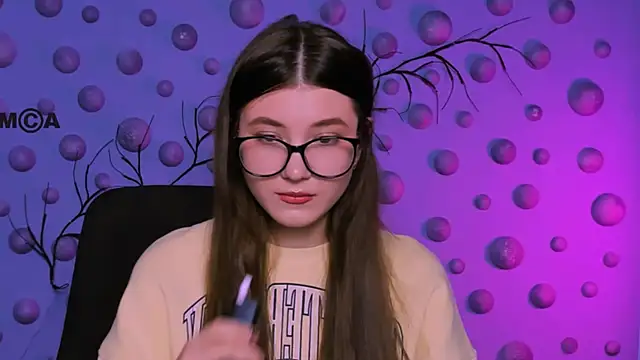 lissa night online show from December 16, 10:10 am