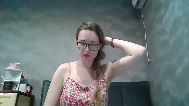 Snapshot of Jugira chatting on September 22, 10:52 pm Jugira online show from September 22, 10:52 pm