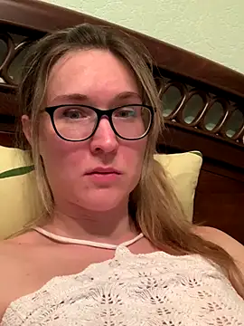 Snapshot of Jugira chatting on September 14, 6:39 pm Jugira online show from September 14, 6:39 pm