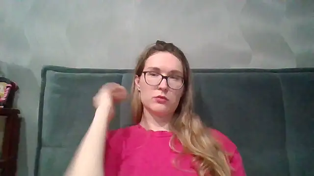 Snapshot of Jugira chatting on September 30, 10:03 pm Jugira online show from September 30, 10:03 pm