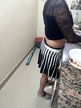 Snapshot of Pihu_Chopra chatting on October 16, 3:31 am Pihu Chopra online show from October 16, 3:31 am