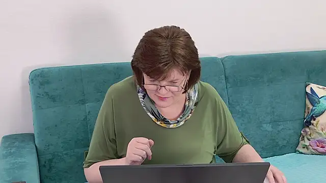 Sandra Sunrise online show from February 28, 1:21 pm