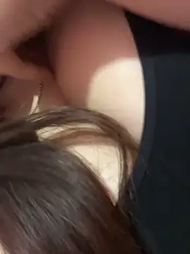 Caronhjkkn online show from March 26, 7:43 am