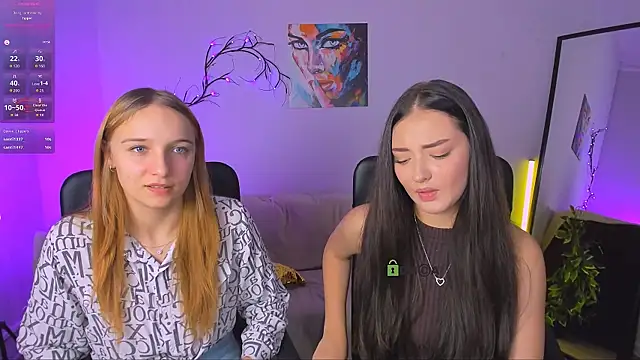 Snapshot of miki-niki chatting on October 13, 1:25 pm miki-niki online show from October 13, 1:25 pm