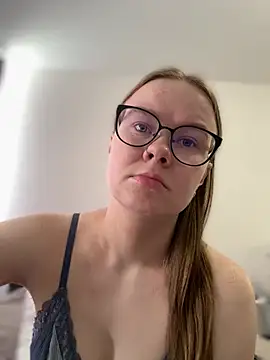  CherryBloom  online show from April 19, 7:52 am