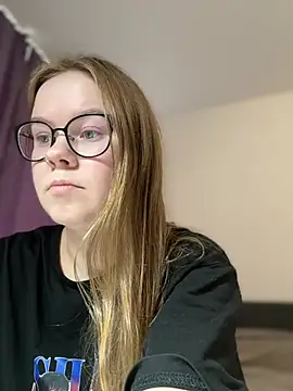  CherryBloom  online show from April 22, 8:22 am