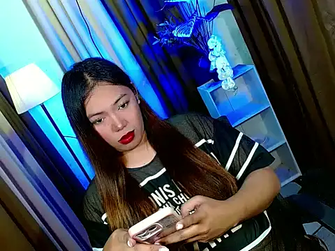 bigfattycocksonya27 online show from February 12, 11:12 am