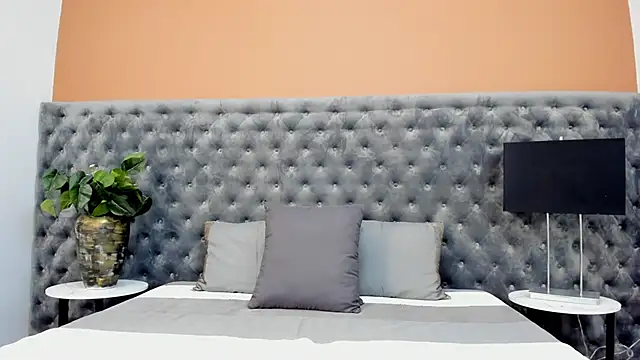 ValeSantoDomingo online show from June 5, 11:44 pm