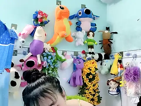 emgaixinhngoan online show from October 23, 2:23 pm