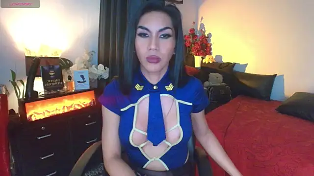 JadeScarlet LoveLace online show from March 1, 8:30 pm