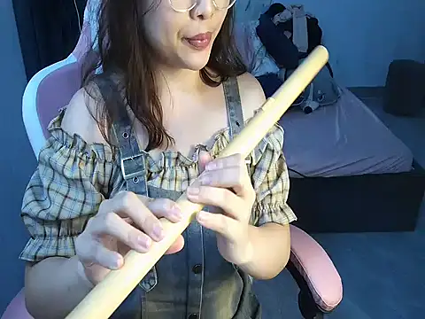 Ori-Yannie online show from October 27, 6:53 am